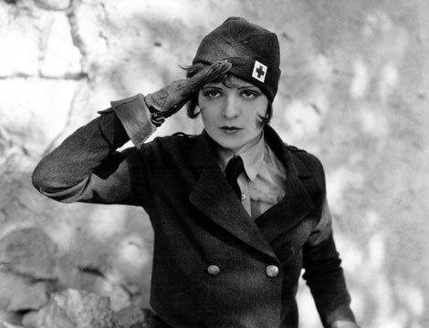 MV5BMTUwNDY0MDUyMl5BMl5BanBnXkFtZTcwOTY4NTM2Nw@@._V1_SX640_SY720_