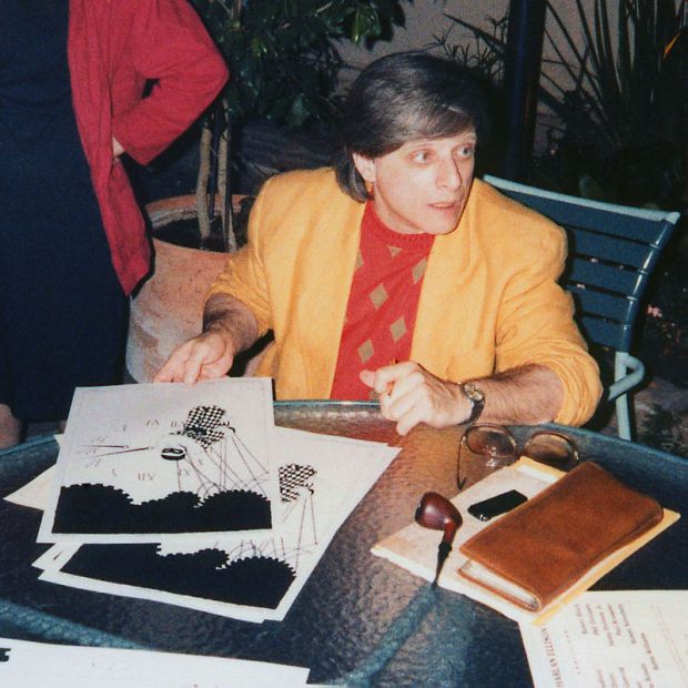 800px-Harlan_Ellison_at_the_LA_Press_Club_19860712